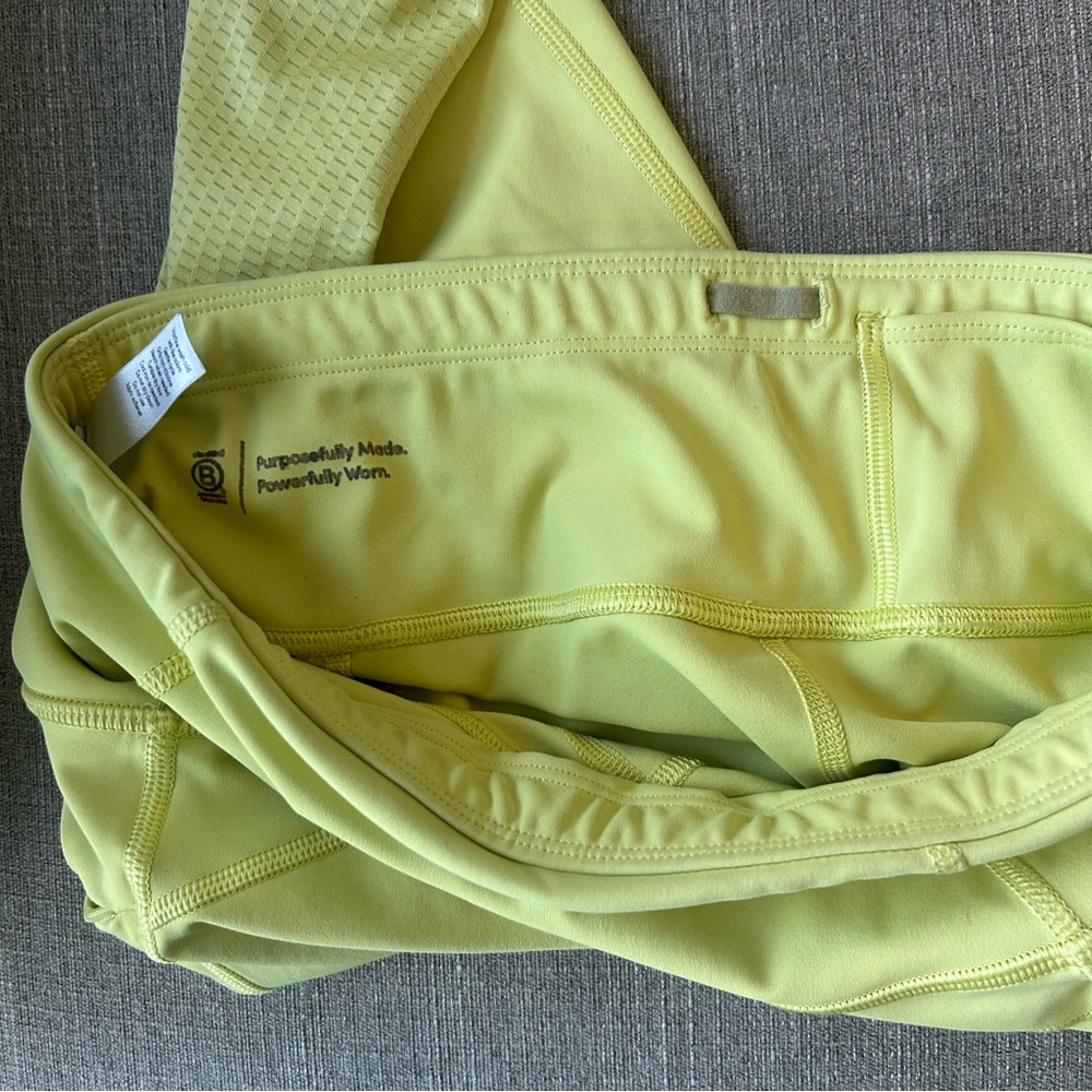 Athleta Women’s Mesh Contender Capri Leggings - Size S - Picture 7 of 8